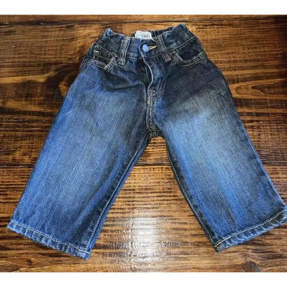 Preowned- The Childrens Place Straight‎ Fit Denim Jeans Kids (Size 9-12 Months)